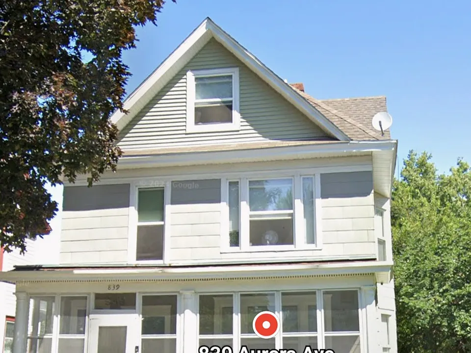 839 Aurora Ave #2
