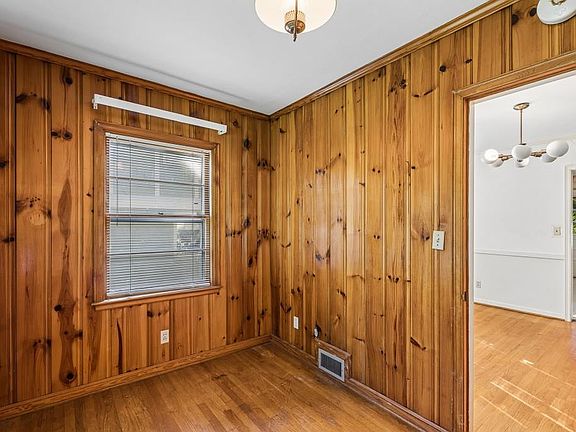 5th image of 1343 Emory Rd