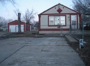 2422 SE Michigan Ave, Topeka, KS 66605