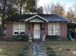 2017 Simms St, Conway, AR 72034