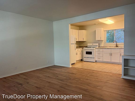 2nd image of 510 Glenneyre St #11455482