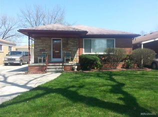 24290 Dante St, Oak Park, MI 48237
