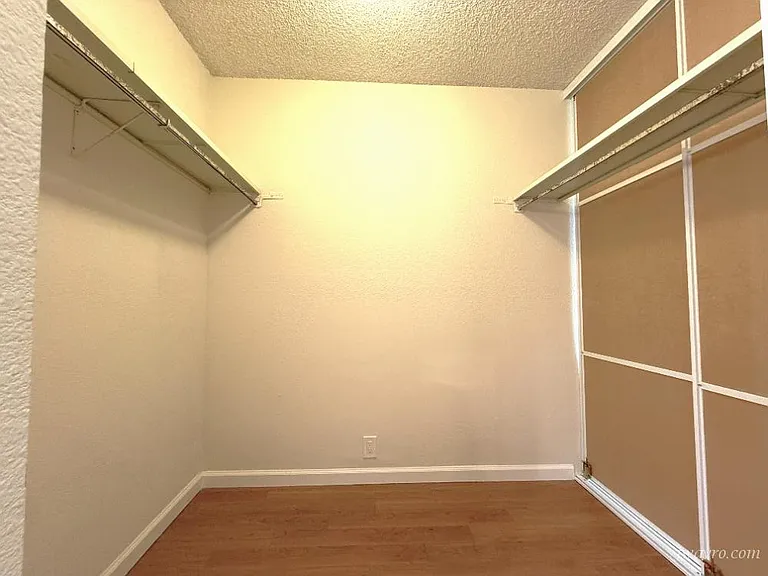 397 Half Moon Ln #5 — Photo 12