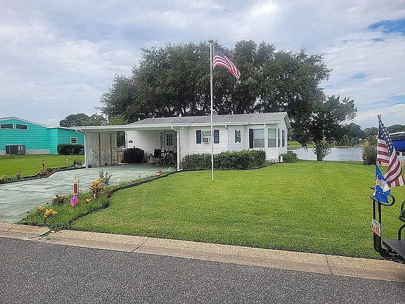 2nd image of 1325 Lake Dr #D-28