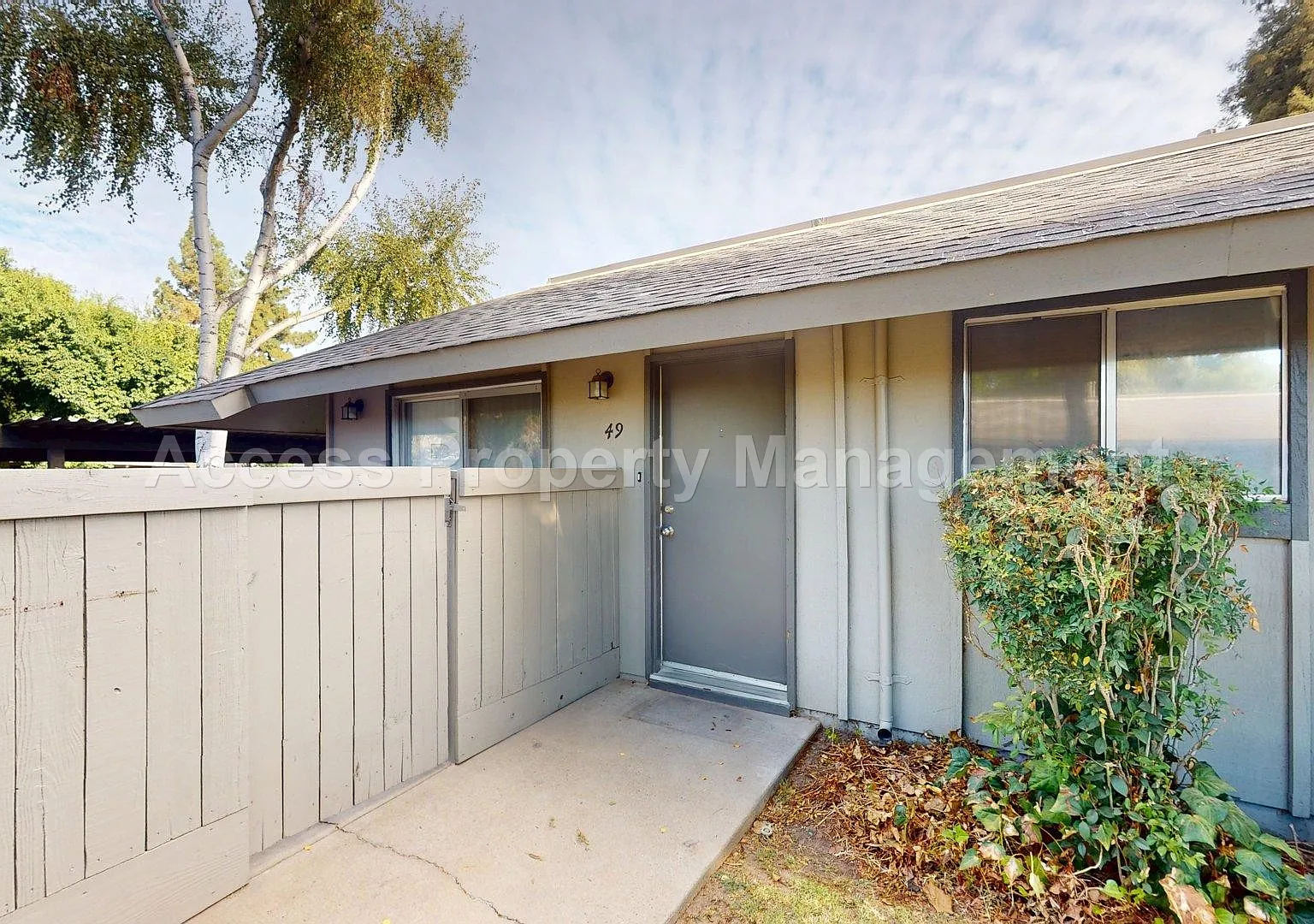 2 bed, 950 sqft, $1,575 — Photo 1