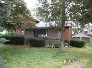 63681 Engle Rd, Constantine, MI 49042