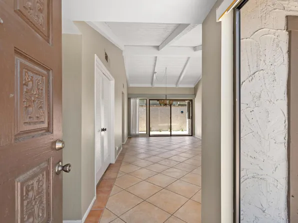 2530 Miramonte Cir E Unit D, Palm Springs, CA 92264