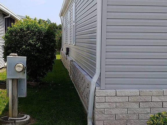 3rd image of 249 Angie Ave #249