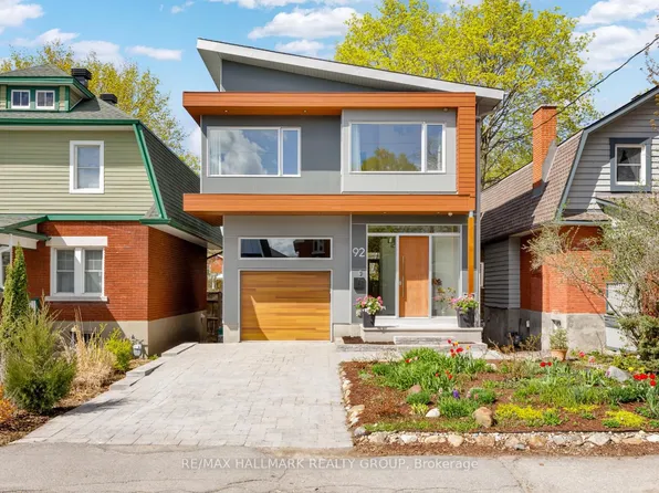 92 Grange Ave, Ottawa, ON K1Y 0N9