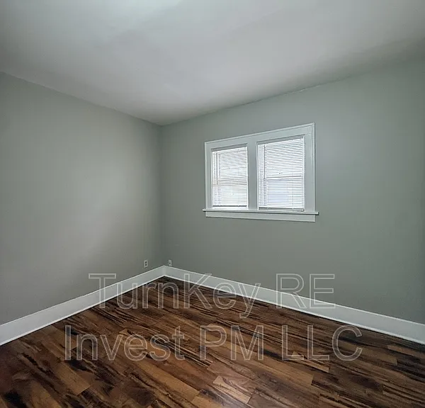 705 North Ave — Photo 4