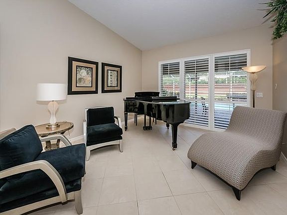 3rd image of 166 Old Oak Cir