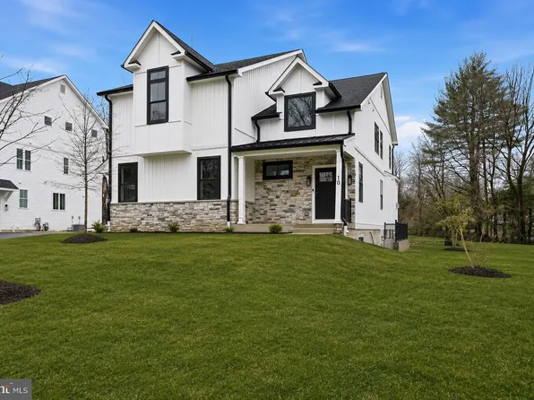 10 Churchville Ln, Churchville, PA 18966
