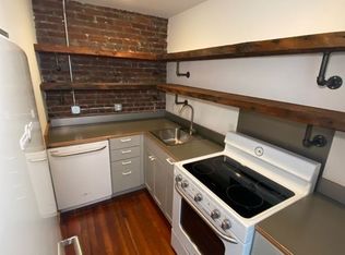 110 W Market St, Johnson City, TN 37604