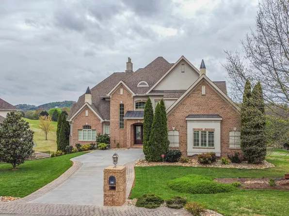 865 Rarity Bay Pkwy, Vonore, TN 37885