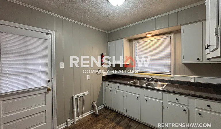3428 Vanuys Rd — Photo 9