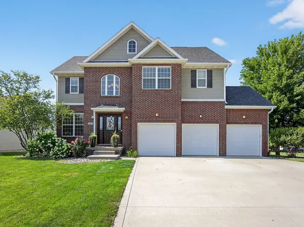 369 Georgetown Pl, Norwalk, IA 50211