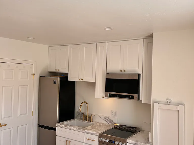 4235 E Keever Ave #1/2 — Photo 2
