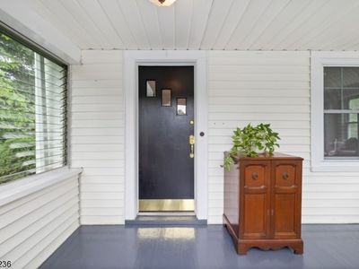 9 Castle Pl, Gillette, NJ, 07933