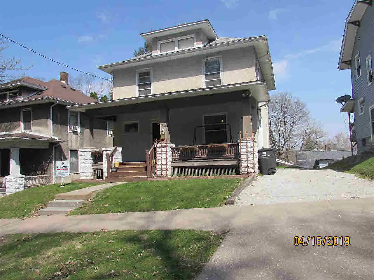 2733 9th Ave photo 1