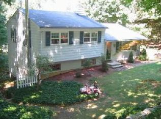 35 Virginia Ct, Ridgefield, CT 06877