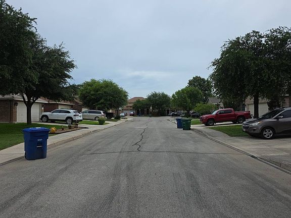 5th image of 10406 Pecne Path