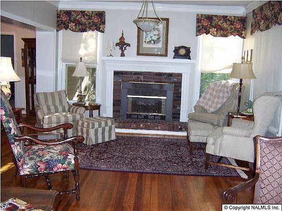 4th image of 203 Emory Ave