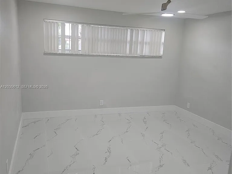 700 S Hollybrook Dr #207 — Photo 8