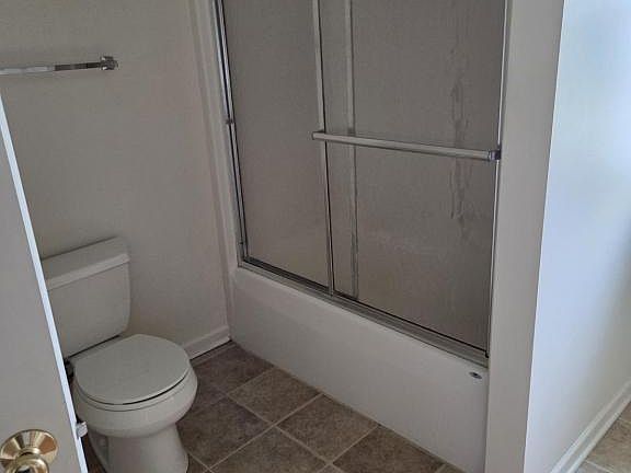 5th image of 685 Camp St