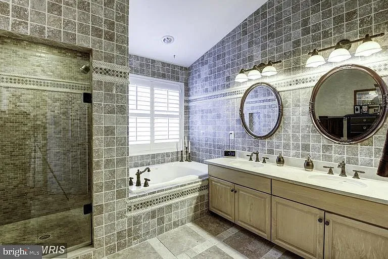 10501 Chancery Ct — Photo 11