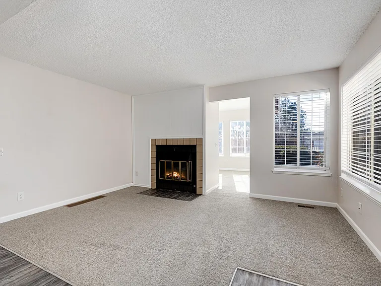 13873 E Lehigh Ave #D — Photo 9