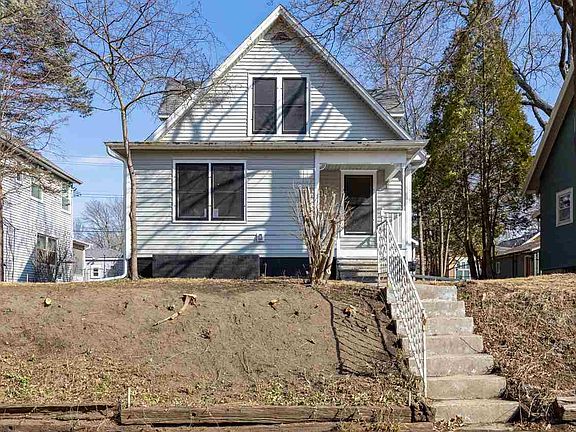 2nd image of 818 Rundell St