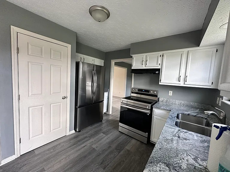 7016 Wembley Ct — Photo 10