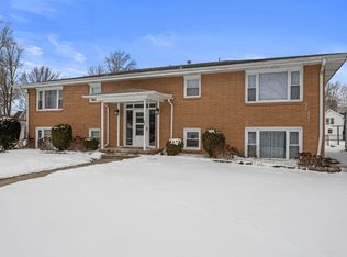 305 N Elizabeth St #1, Tolono, IL