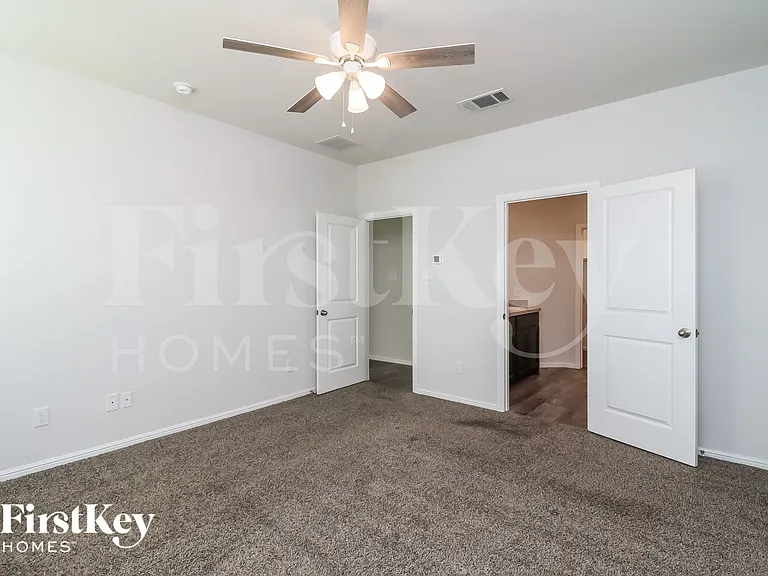 4701 Feltleaf Ave — Photo 9