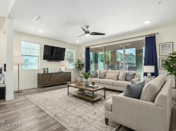 3855 S MCQUEEN Road #24, Chandler, AZ 85286