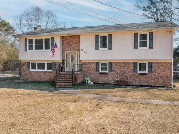 215 Hubbard Cir, Anniston, AL 36206