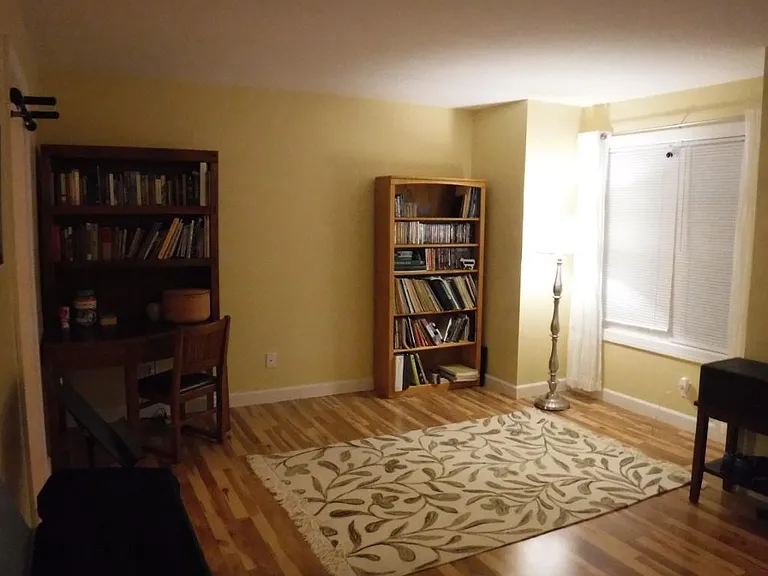 1078 Palmerton Dr — Photo 2