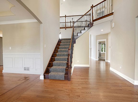 4th image of 12649 Waterford Dr