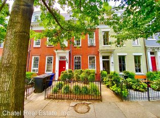 325 C St SE APT 3, Washington, DC 20003