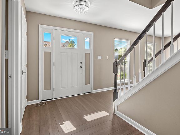 4th image of 1307 Nautical Cir