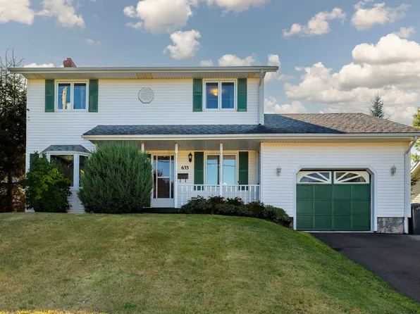 633 Queen St, Charlottetown, PE C1A 9C8