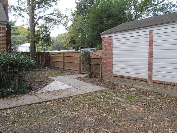 4th image of 4987 Alrose Ave