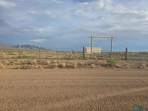 Warm Springs Rd SE, Deming, NM 88030