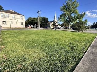 516 Saint Martin St, Saint Martinville, LA 70582