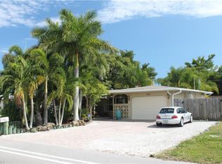 724 El Dorado Pkwy E, Cape Coral, FL 33904