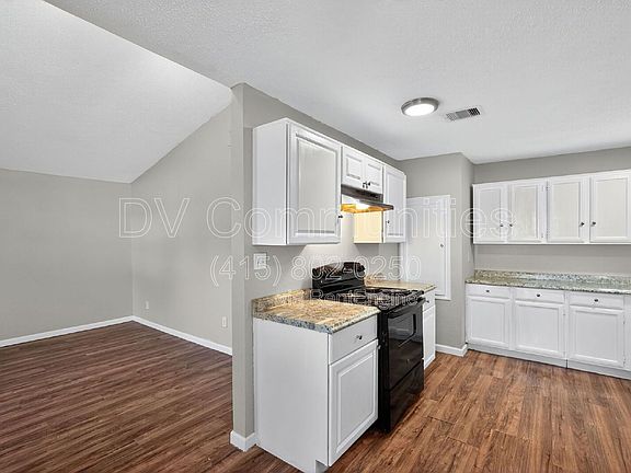 5th image of 24415 Lightwoods Dr