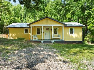 121 Sugar Cove Rd, Weaverville, NC 28787