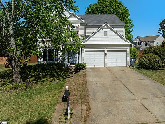 2nd image of 2 Innisbrook Ln