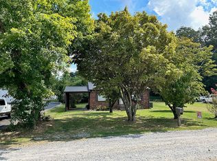 909 Monroe St, Sweetwater, TN 37874