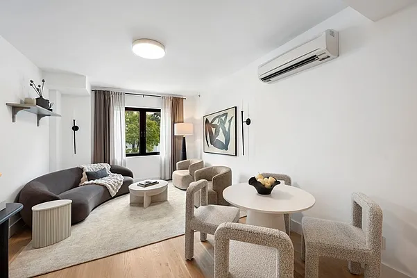 Rented by Nest Seekers International | media 1